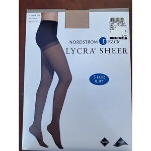 Nordstrom Rack New Old Stock  Lycra Sheer Pantyhose-Control Top Size D Nude